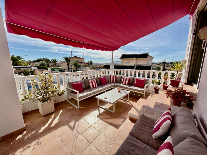 Image No.17-4 Bed Villa for sale