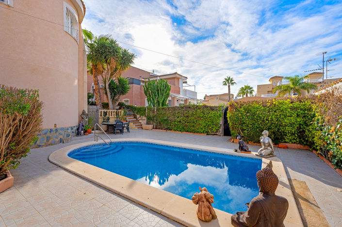 Image No.13-2 Bed Villa for sale