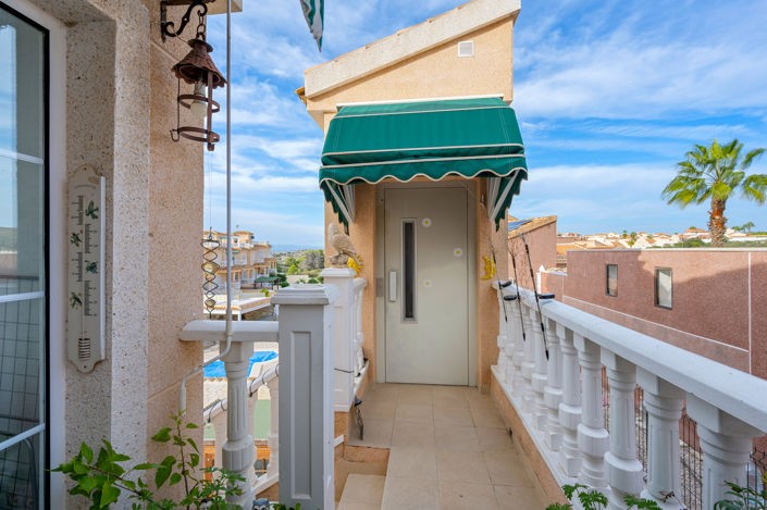 Image No.18-2 Bed Villa for sale