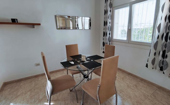 Image No.12-3 Bed Semi-Detached for sale