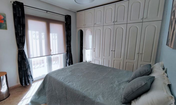 Image No.16-3 Bed Semi-Detached for sale