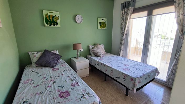 Image No.20-3 Bed Semi-Detached for sale