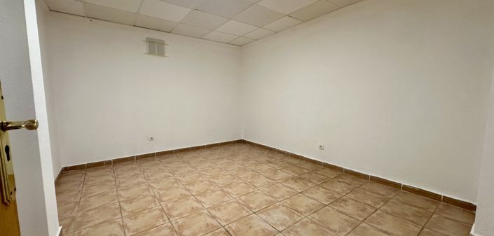 Image No.33-4 Bed Villa for sale