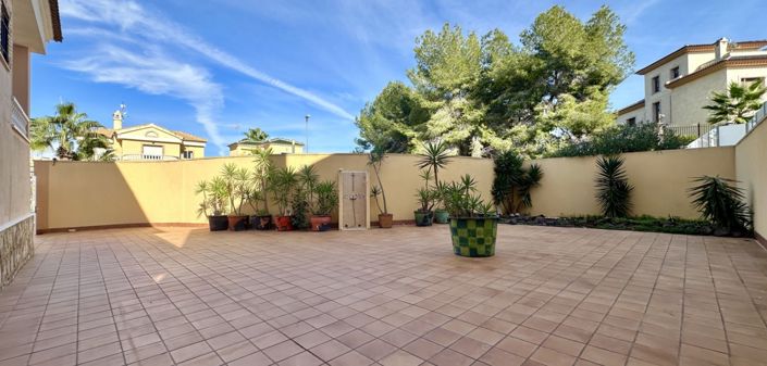 Image No.42-4 Bed Villa for sale