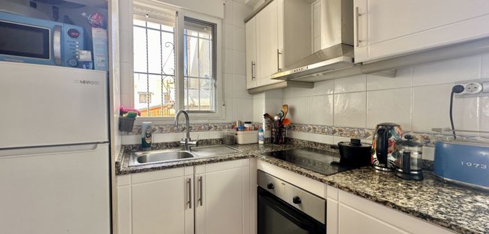 Image No.18-3 Bed Semi-Detached for sale