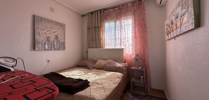 Image No.30-3 Bed Semi-Detached for sale