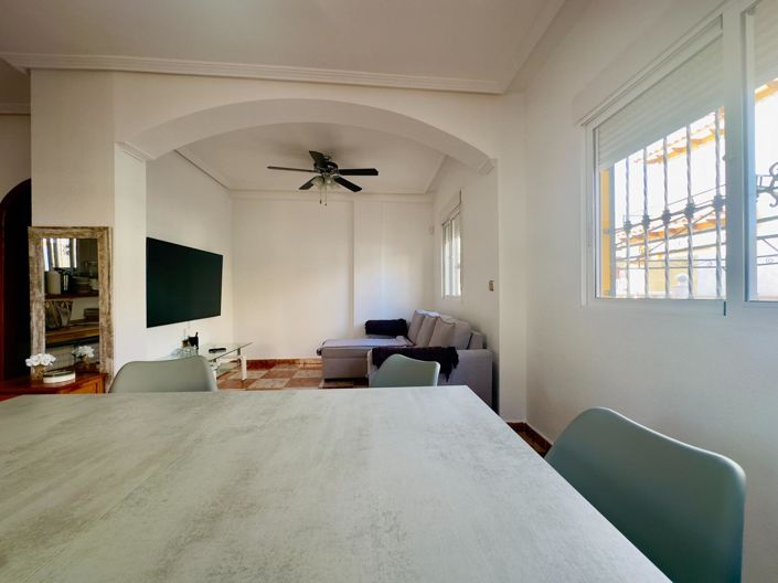 Image No.10-Villa de 2 chambres à vendre à Orihuela Costa