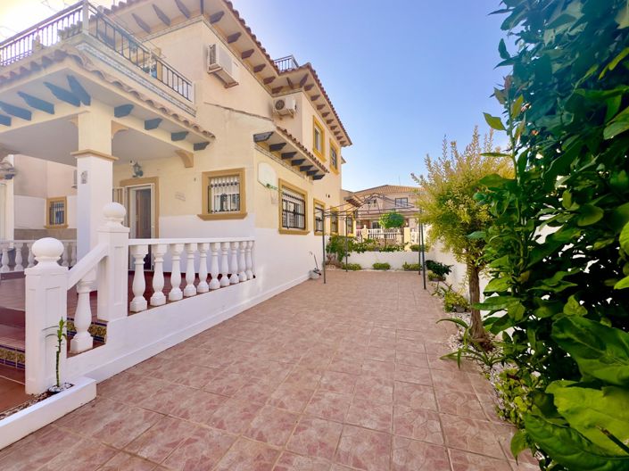 Image No.37-Villa de 2 chambres à vendre à Orihuela Costa