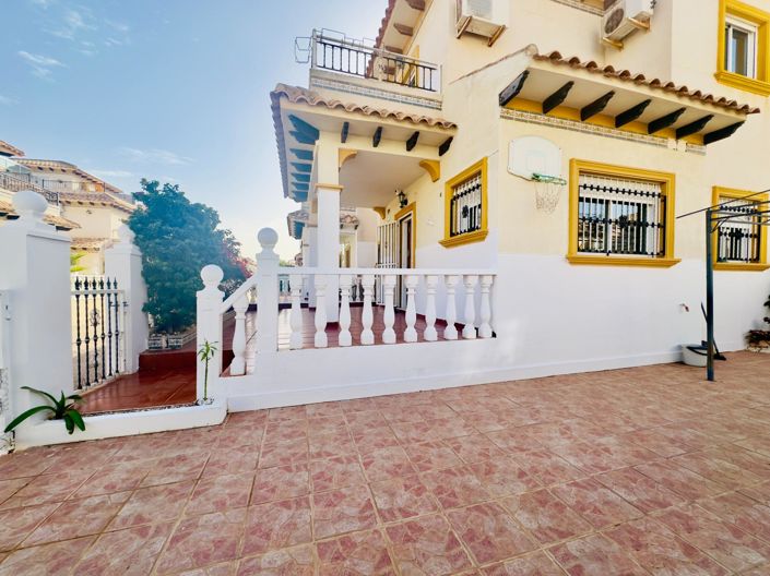 Image No.38-Villa de 2 chambres à vendre à Orihuela Costa