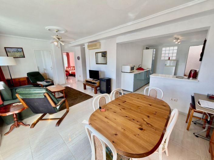 Image No.3-Villa de 3 chambres à vendre à Alicante