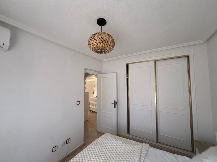 Image No.25-3 Bed Property for sale