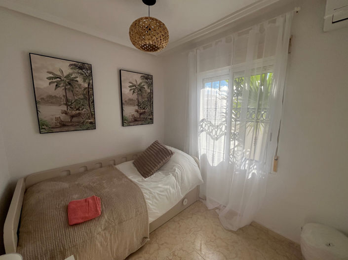 Image No.26-3 Bed Property for sale