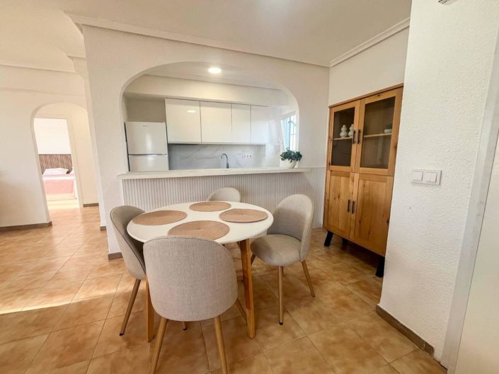Image No.7-Appartement de 2 chambres à vendre à Torrevieja