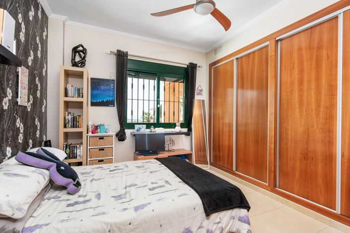 Image No.13-Villa de 4 chambres à vendre à Alicante