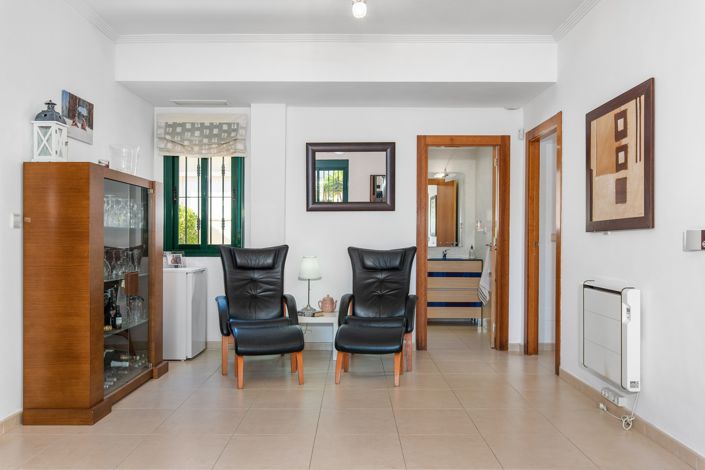 Image No.6-Villa de 4 chambres à vendre à Alicante