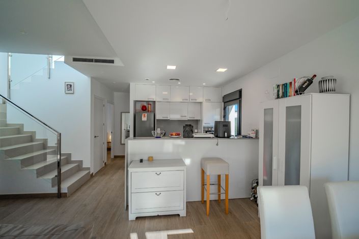 Image No.15-3 Bed Semi-Detached for sale