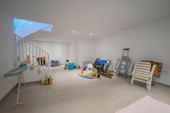 Image No.23-3 Bed Semi-Detached for sale