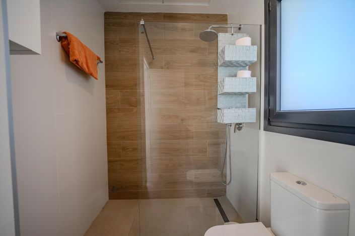 Image No.27-3 Bed Semi-Detached for sale