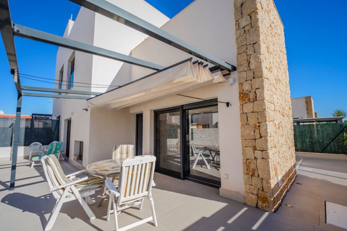 Image No.4-3 Bed Semi-Detached for sale