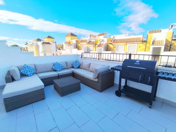 Image No.16-3 Bed Townhouse for sale