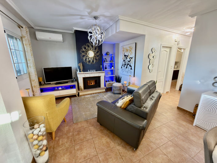 Image No.2-3 Bed Villa for sale