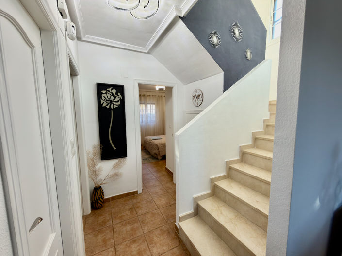 Image No.6-3 Bed Villa for sale