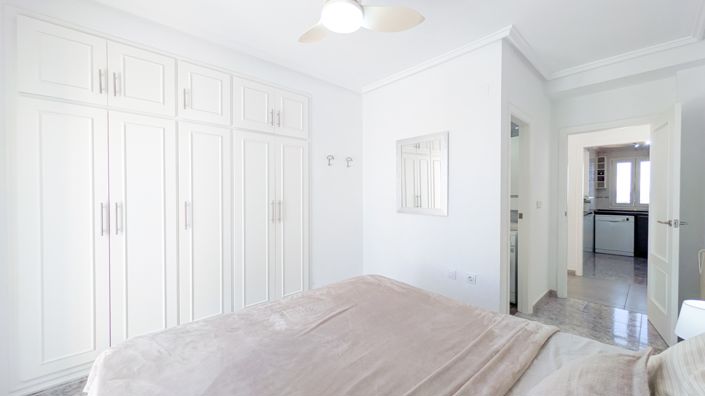 Image No.19-3 Bed Apartment for sale