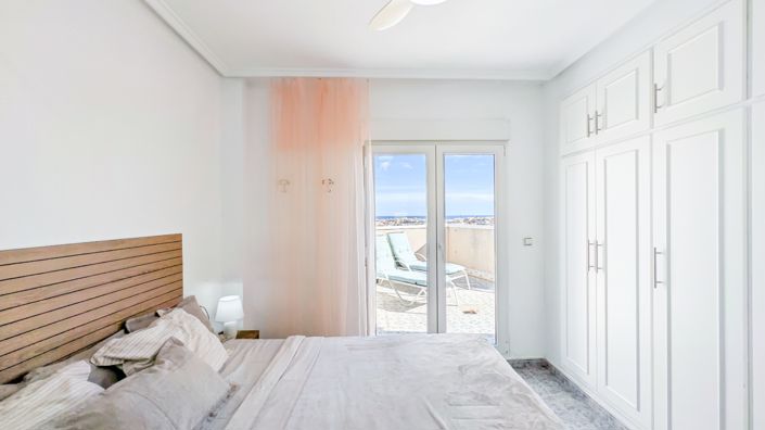 Image No.22-3 Bed Apartment for sale