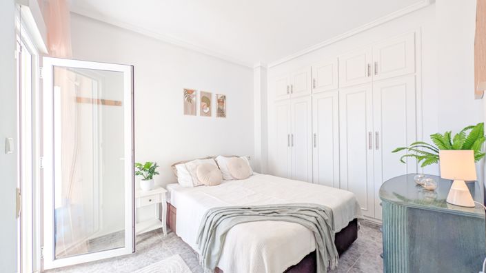 Image No.29-3 Bed Apartment for sale