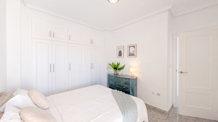 Image No.31-3 Bed Apartment for sale