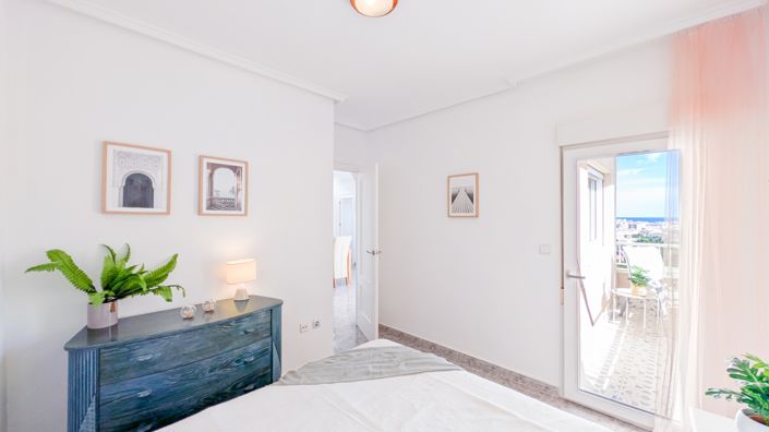 Image No.32-3 Bed Apartment for sale