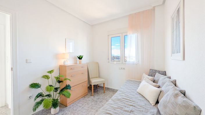 Image No.36-3 Bed Apartment for sale