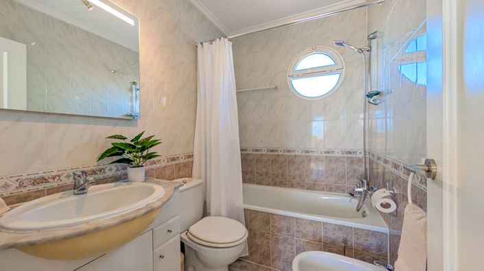 Image No.42-3 Bed Apartment for sale