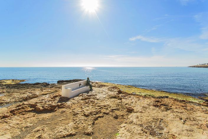 Image No.50-3 Bed Apartment for sale