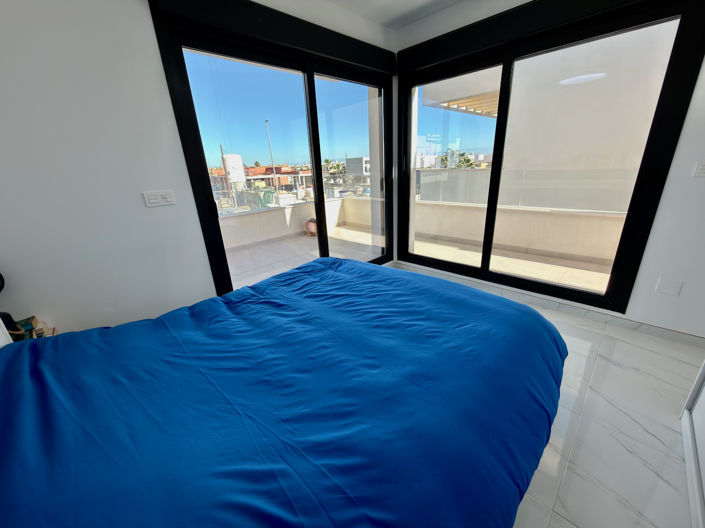 Image No.16-3 Bed Villa for sale