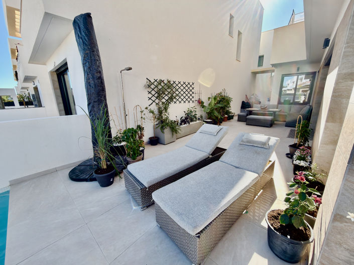 Image No.18-3 Bed Villa for sale