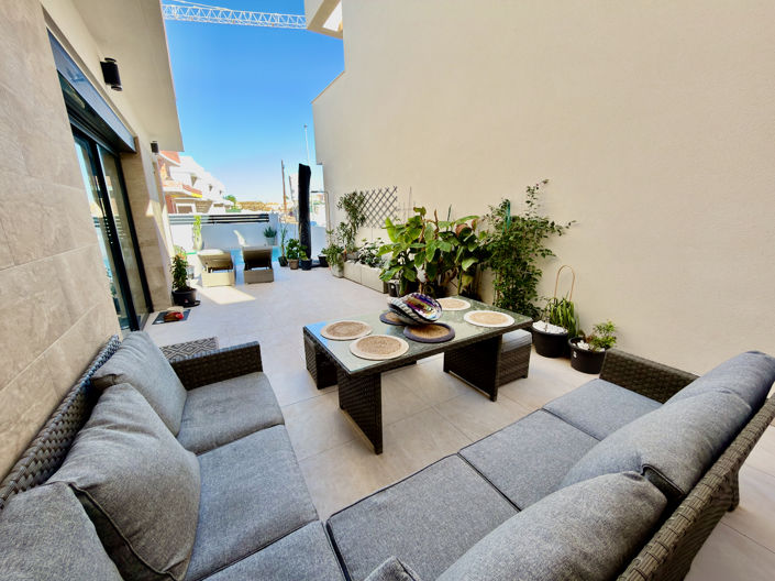 Image No.20-3 Bed Villa for sale