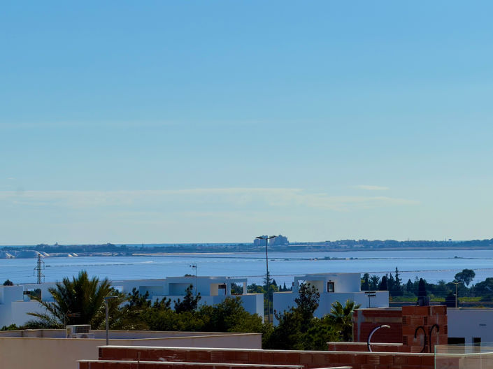 Image No.27-3 Bed Villa for sale