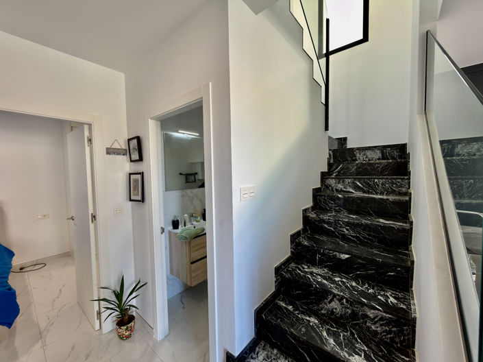 Image No.6-3 Bed Villa for sale