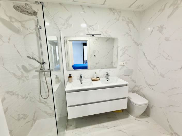 Image No.9-3 Bed Villa for sale