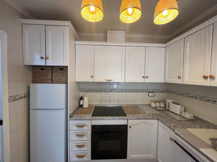 Image No.20-3 Bed Property for sale