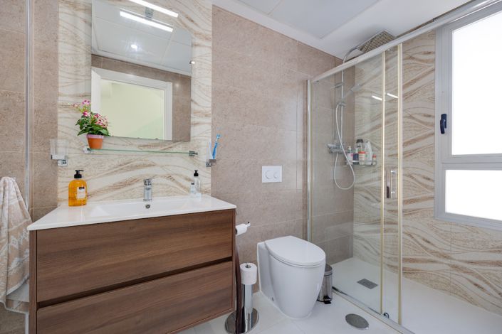 Image No.29-3 Bed Villa for sale