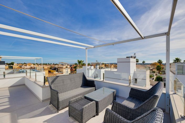 Image No.47-3 Bed Villa for sale