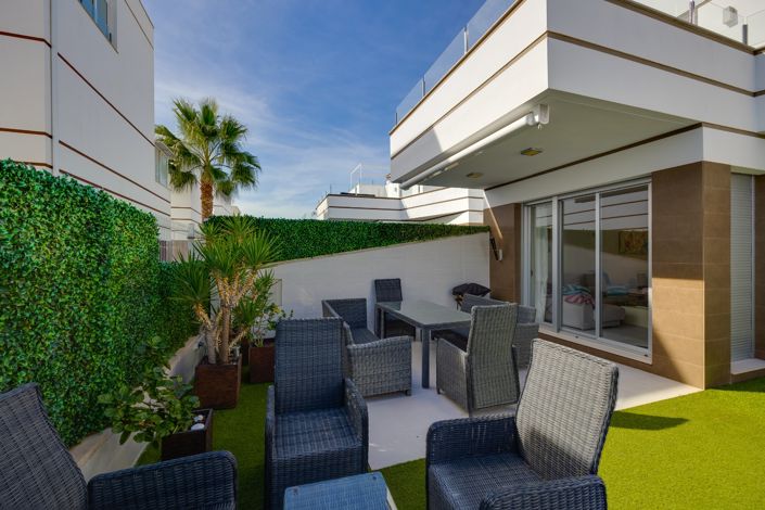 Image No.5-3 Bed Villa for sale