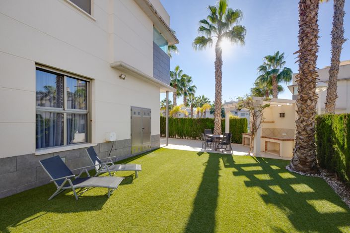 Image No.10-3 Bed Apartment for sale