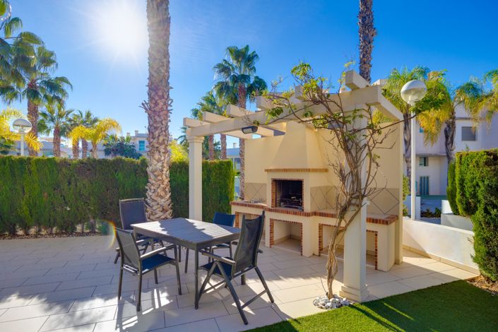 Image No.12-3 Bed Apartment for sale