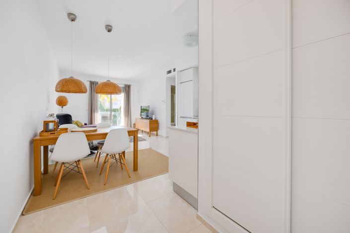 Image No.22-3 Bed Apartment for sale