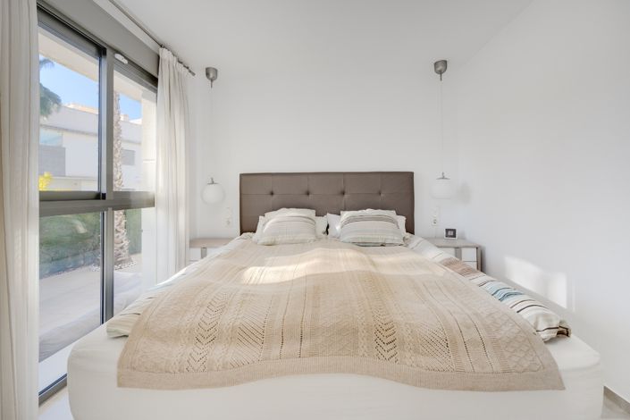 Image No.28-3 Bed Apartment for sale