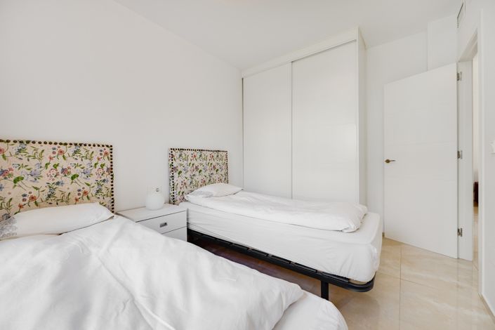 Image No.34-3 Bed Apartment for sale