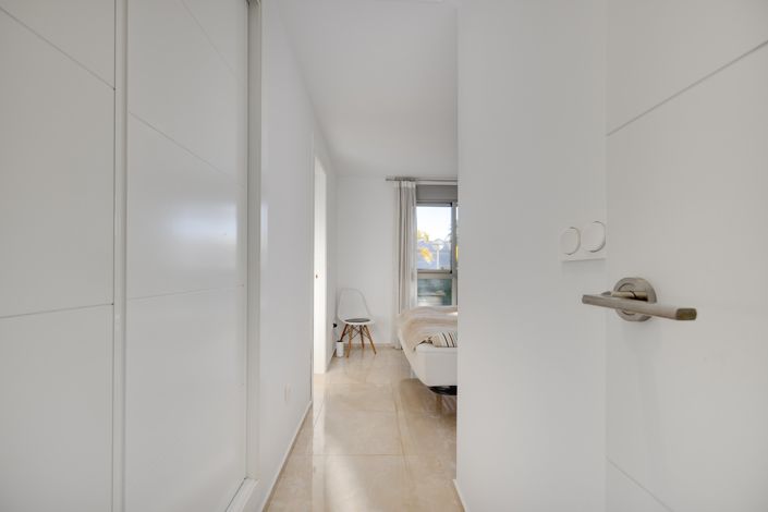 Image No.44-3 Bed Apartment for sale